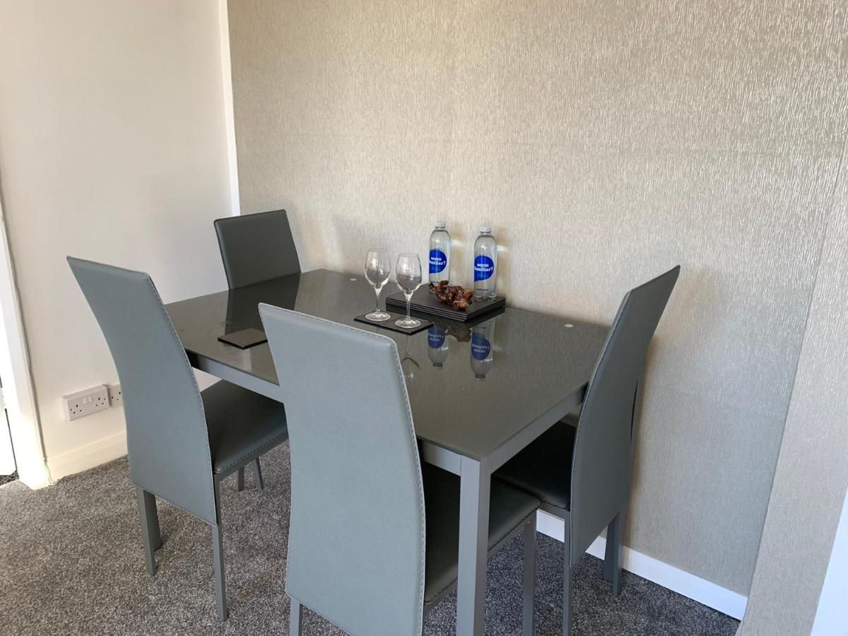 Beach Front Apartment With Free Parking, St Annes Lytham St Annes Exterior photo